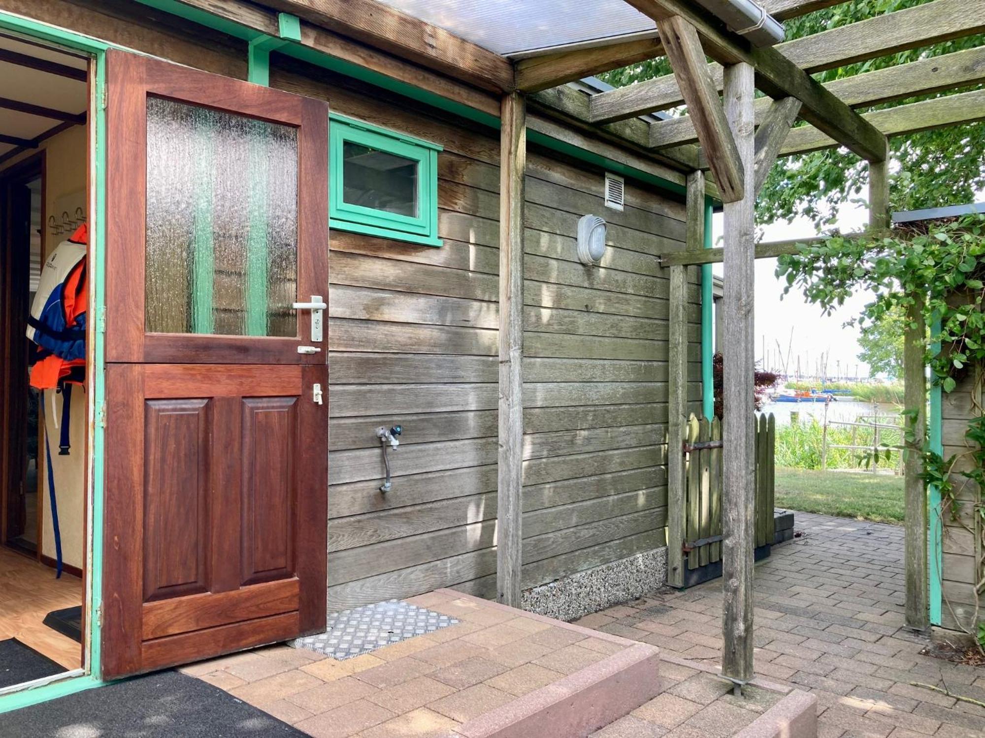 4 Pers Holiday Home Hilla With Winter Garden In Front Of The Dike Directly On The Lauwersmeer Anjum Extérieur photo